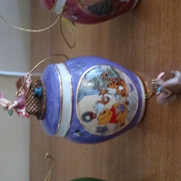 Winnie the Pooh bell ornaments - Picture 6 of 12